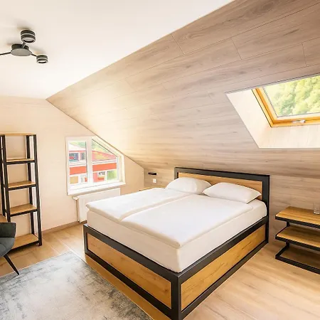 царська гора Motel Mizhhirya (Transcarpathia)