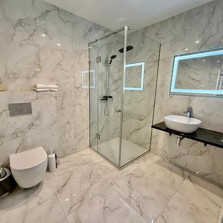 царська гора Motel Mizhhirya (Transcarpathia)